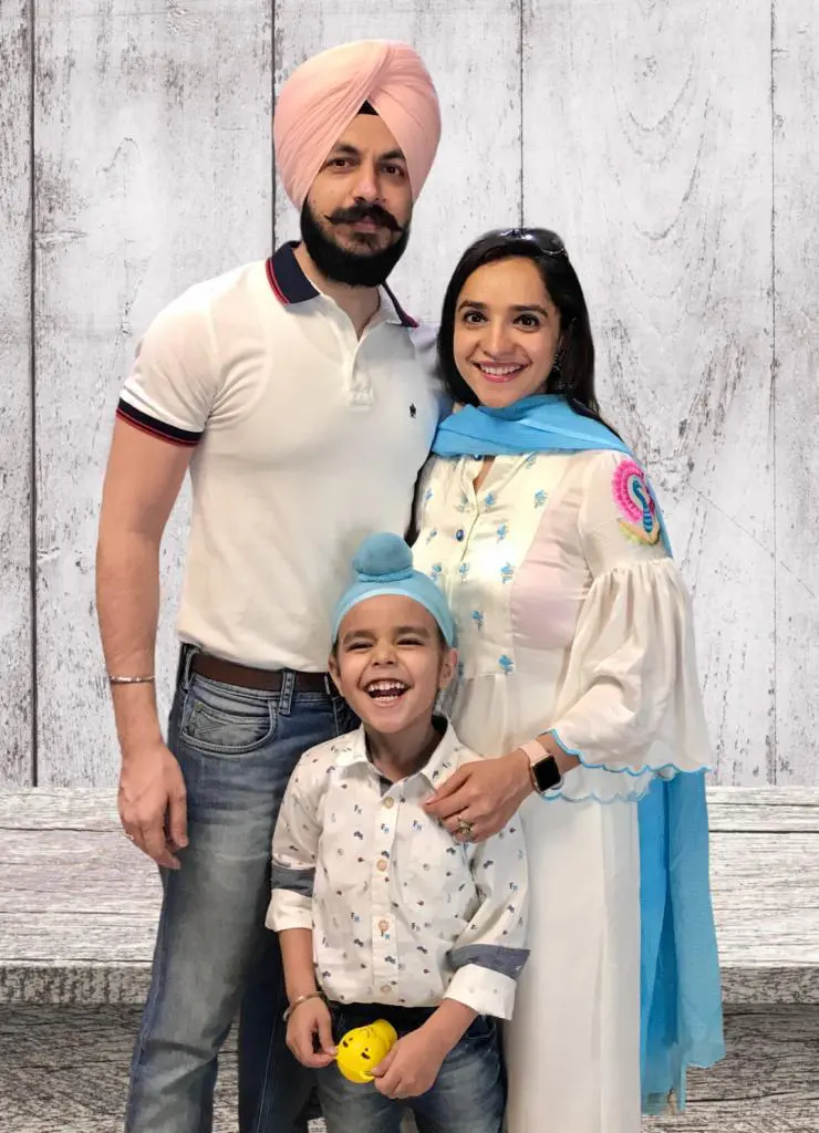 Lavleen Kaur Dietitian with family